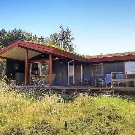 3 Bedroom Beautiful In Holiday home